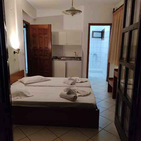 Villa Thomi Skala Rachoni  Екстер'єр фото