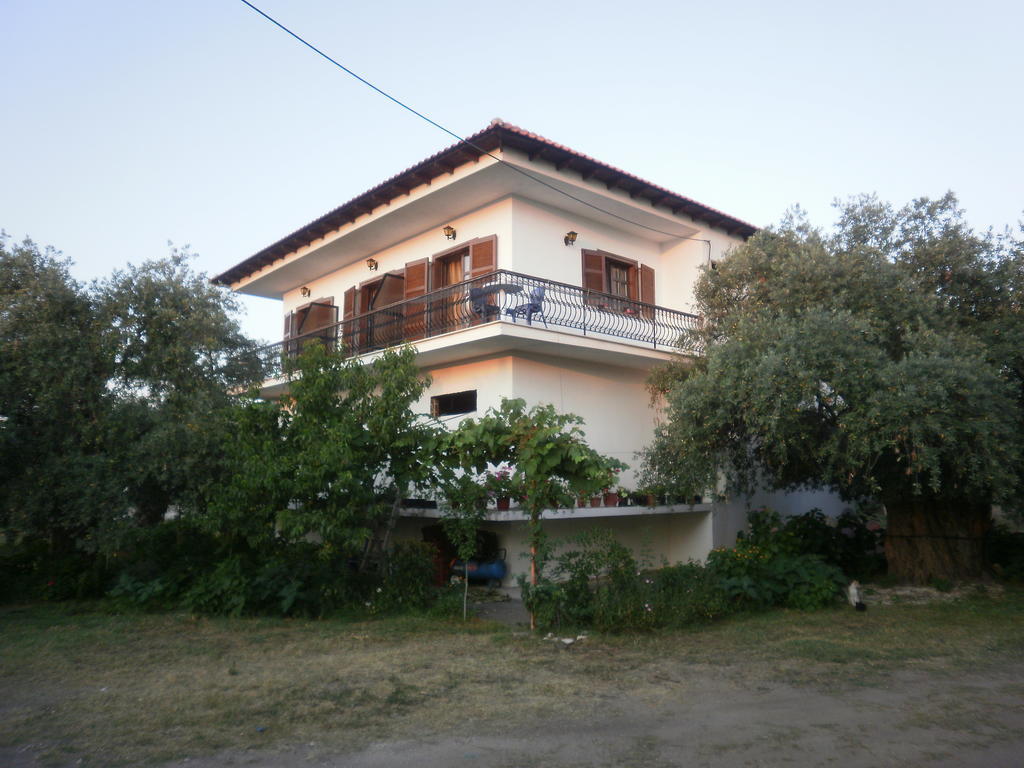 Villa Thomi Skala Rachoni  Екстер'єр фото